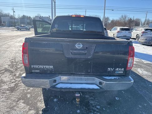 Used 2017 Nissan Frontier SV image 17