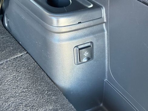 Used 2021 Mitsubishi Outlander GT image 9