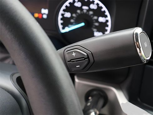 Used 2024 Ford F250 XLT w/ Snow Plow/Camper Package image 33