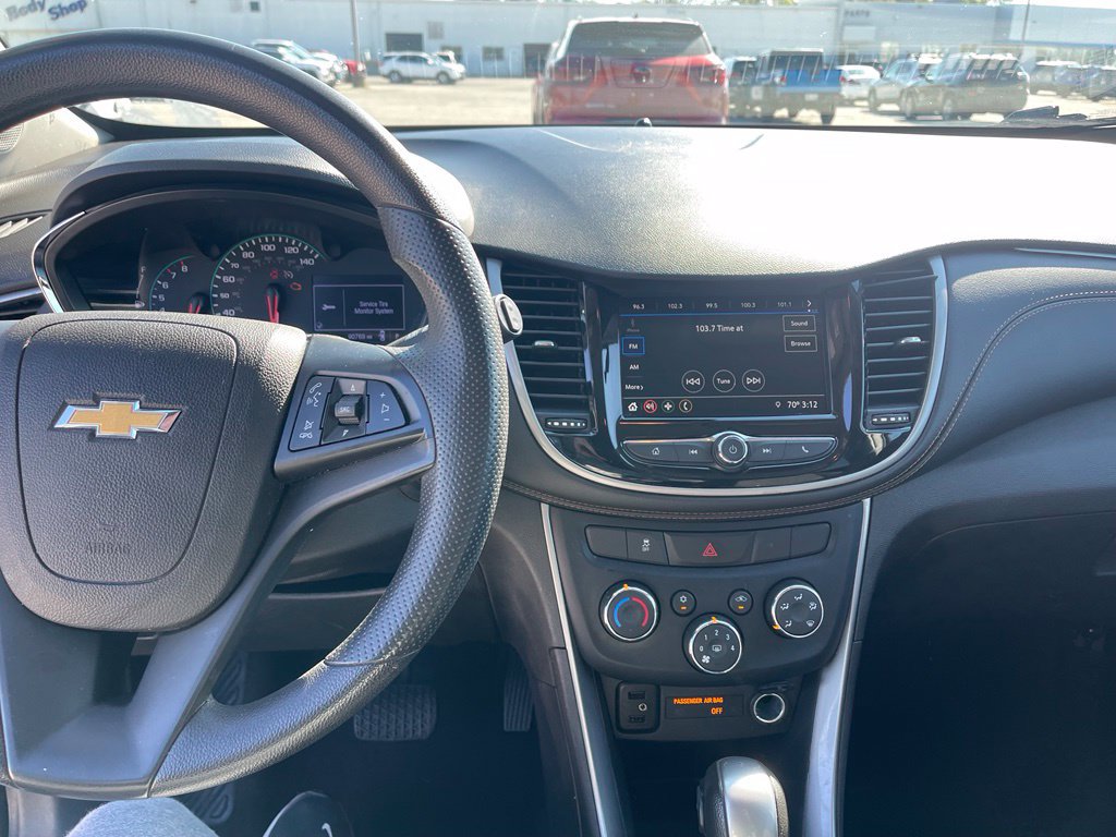 Used 2019 Chevrolet Trax LT FWD image 11