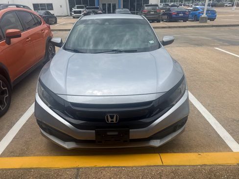Used 2019 Honda Civic Sport image 2