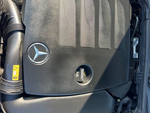 Used 2021 Mercedes-Benz C 300 4MATIC Sedan image 49