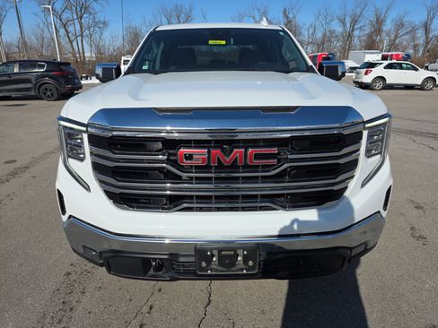 Used 2023 GMC Sierra 1500 SLT w/ SLT Premium Package image 7