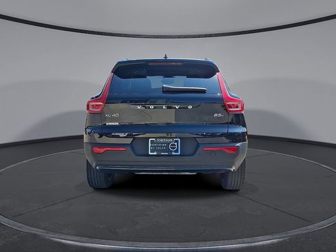 Certified 2026 Volvo XC40 B5 Plus AWD/4WD image 29
