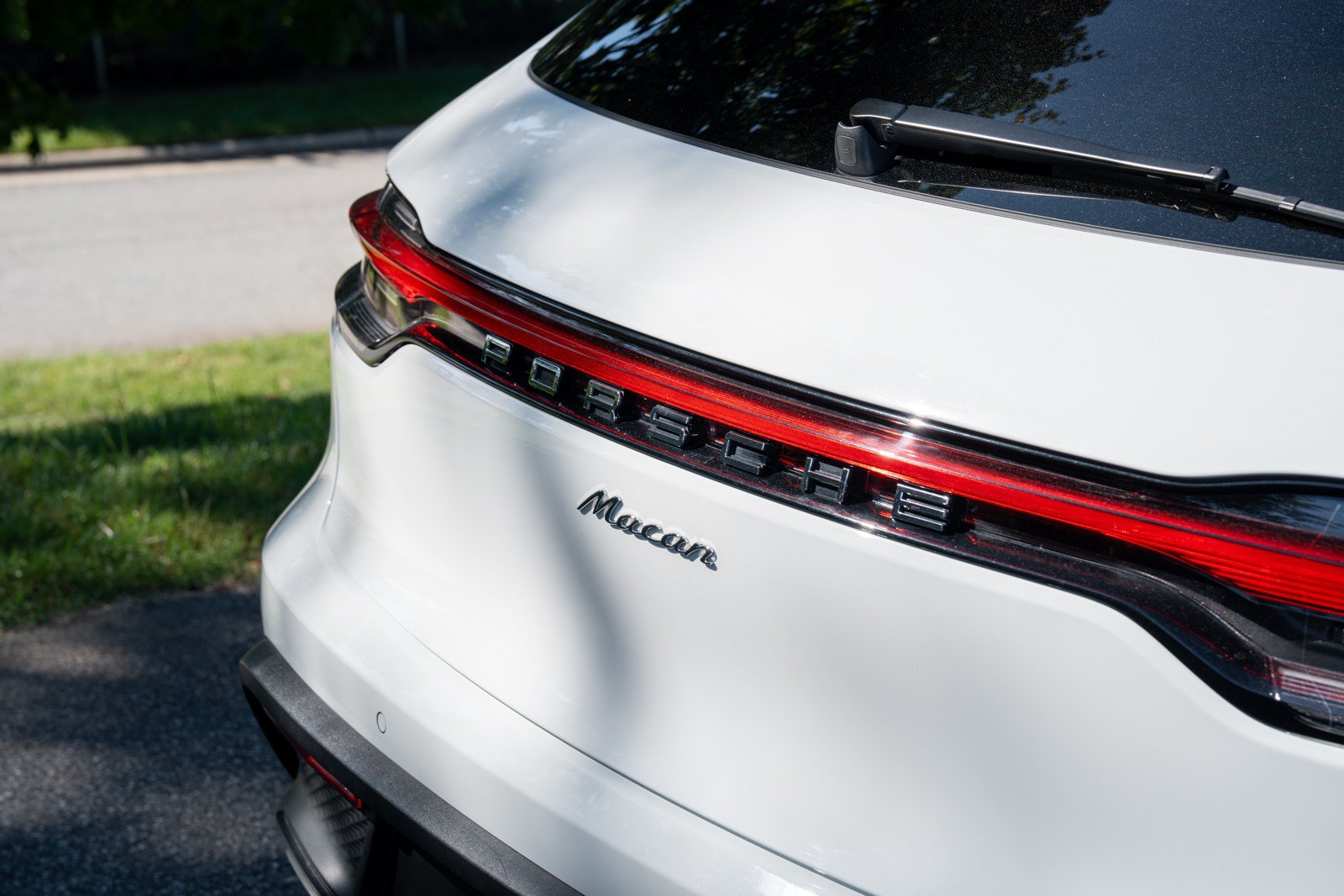Certified 2026 Porsche Macan AWD/4WD image 34