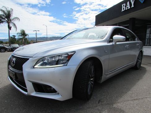 Used 2013 Lexus LS 460 AWD w/ F-Sport Pkg image 3