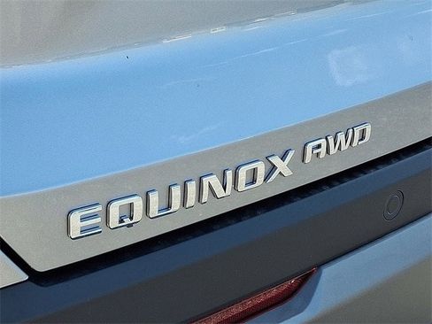 New 2026 Chevrolet Equinox LT w/ Convenience Package II image 18