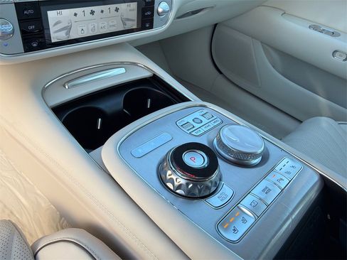 New 2026 Genesis G90 3.5T image 32