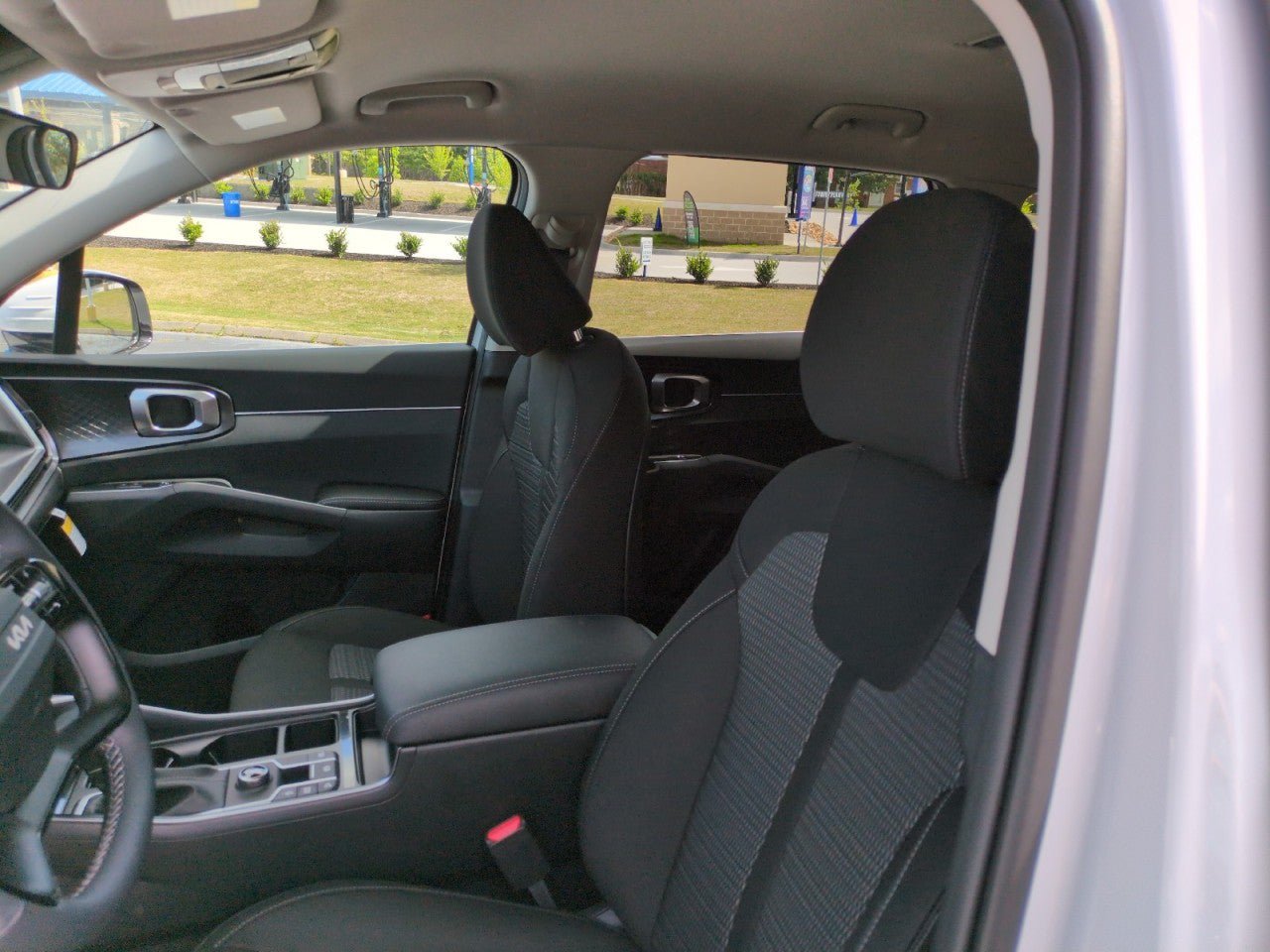 New 2026 Kia Sorento LX FWD image 17