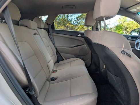 Used 2021 Hyundai Tucson Value image 16