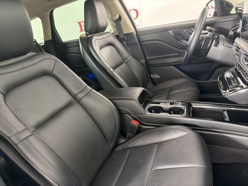 Used 2024 Lincoln Corsair Reserve image 16