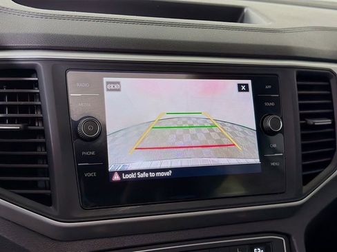 Used 2021 Volkswagen Atlas SE w/ Panoramic Sunroof Package image 17