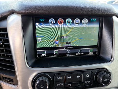 Used 2018 GMC Yukon SLT w/ Premium Edition image 21