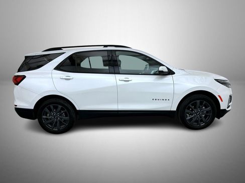 Used 2022 Chevrolet Equinox RS w/ RS Leather Package image 4