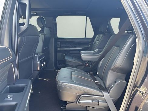Used 2022 Ford Expedition Max Platinum image 19