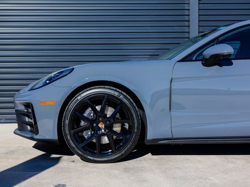 New 2026 Porsche Panamera image 11