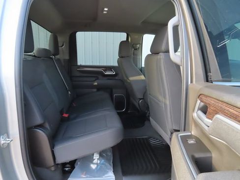Used 2026 GMC Sierra 3500 SLE w/ SLE Convenience Package AWD/4WD image 28