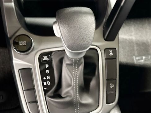Used 2024 Kia Seltos LX AWD/4WD image 16