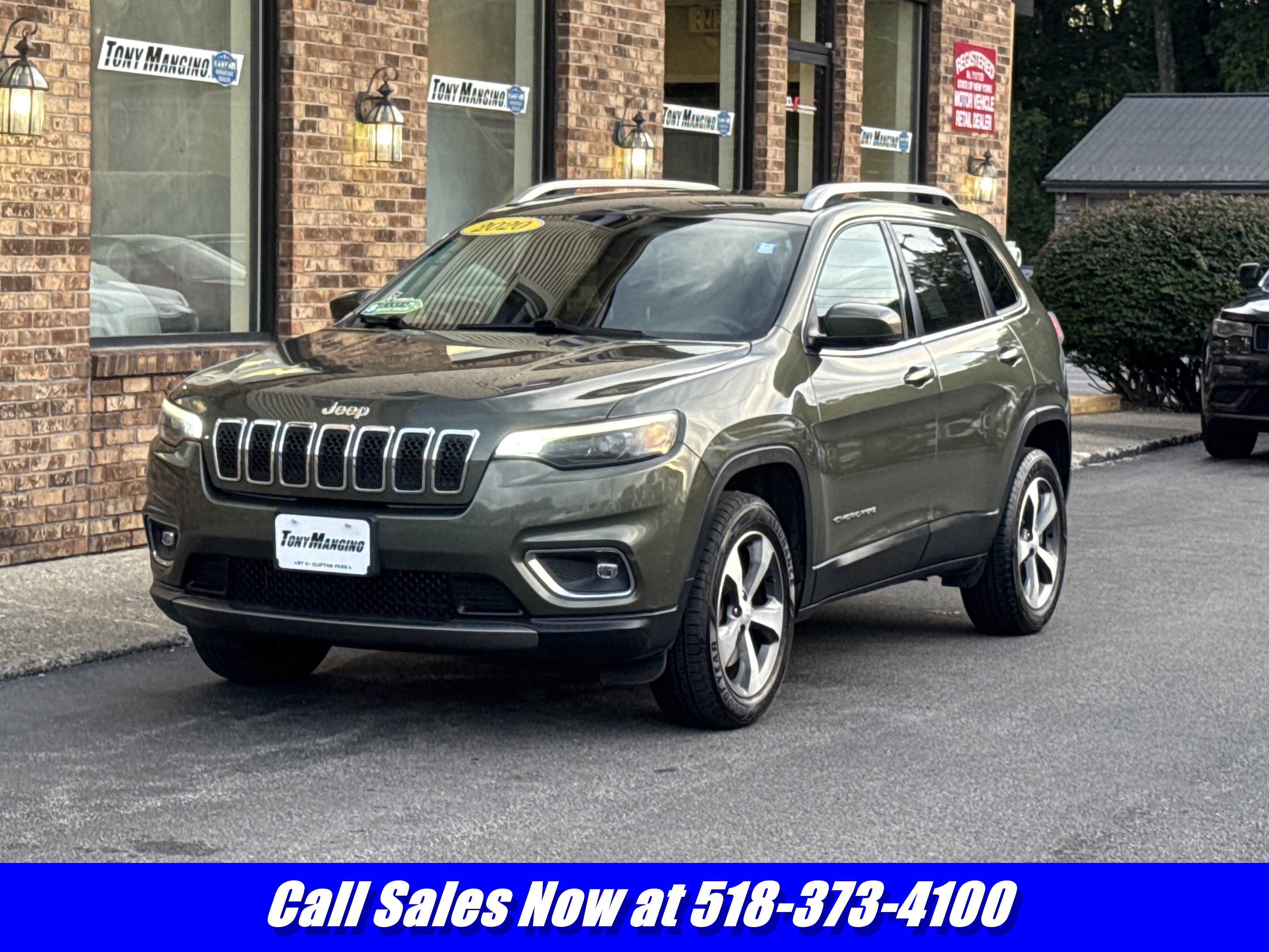 Used 2020 Jeep Cherokee Limited AWD/4WD image 1