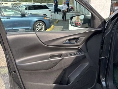 Used 2020 Chevrolet Equinox LT image 15