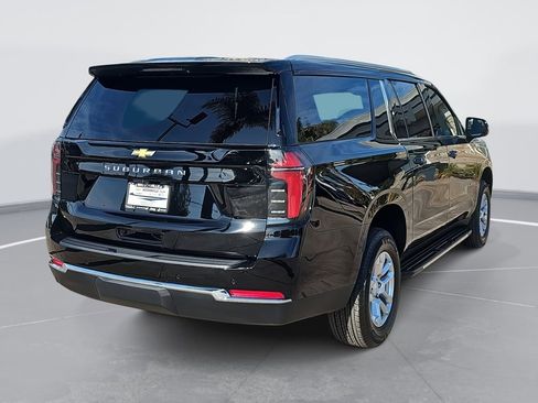 New 2026 Chevrolet Suburban LS image 3