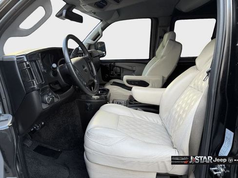 Used 2024 GMC Savana 2500 Extended w/ Driver Convenience Package RWD image 10