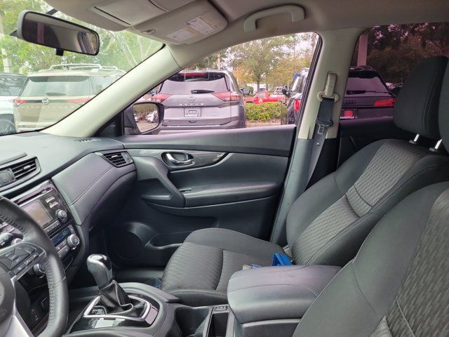 Used 2017 Nissan Rogue SV FWD image 18
