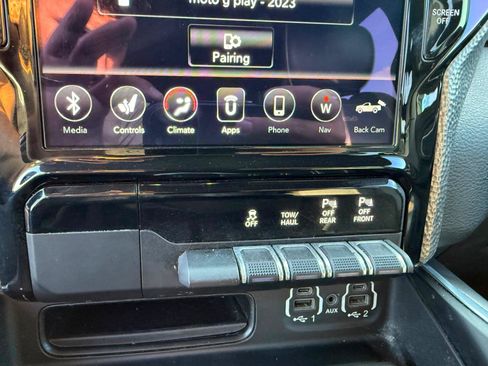 Used 2021 RAM 1500 Laramie AWD/4WD image 31