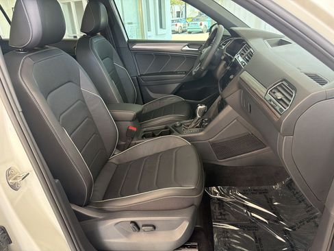 Certified 2024 Volkswagen Tiguan SEL R-Line AWD/4WD image 26