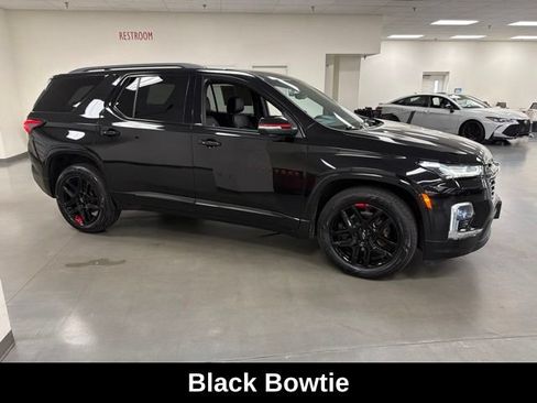 Used 2023 Chevrolet Traverse Premier w/ Redline Edition AWD/4WD image 8