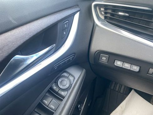 Used 2022 Buick Enclave Avenir w/ LPO, Floor Liner Package AWD/4WD image 18