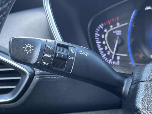 Used 2019 Hyundai Santa Fe FWD image 32