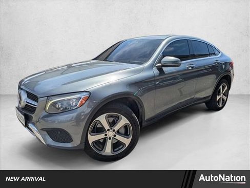 Used 2017 Mercedes-Benz GLC 300 4MATIC Coupe image 1