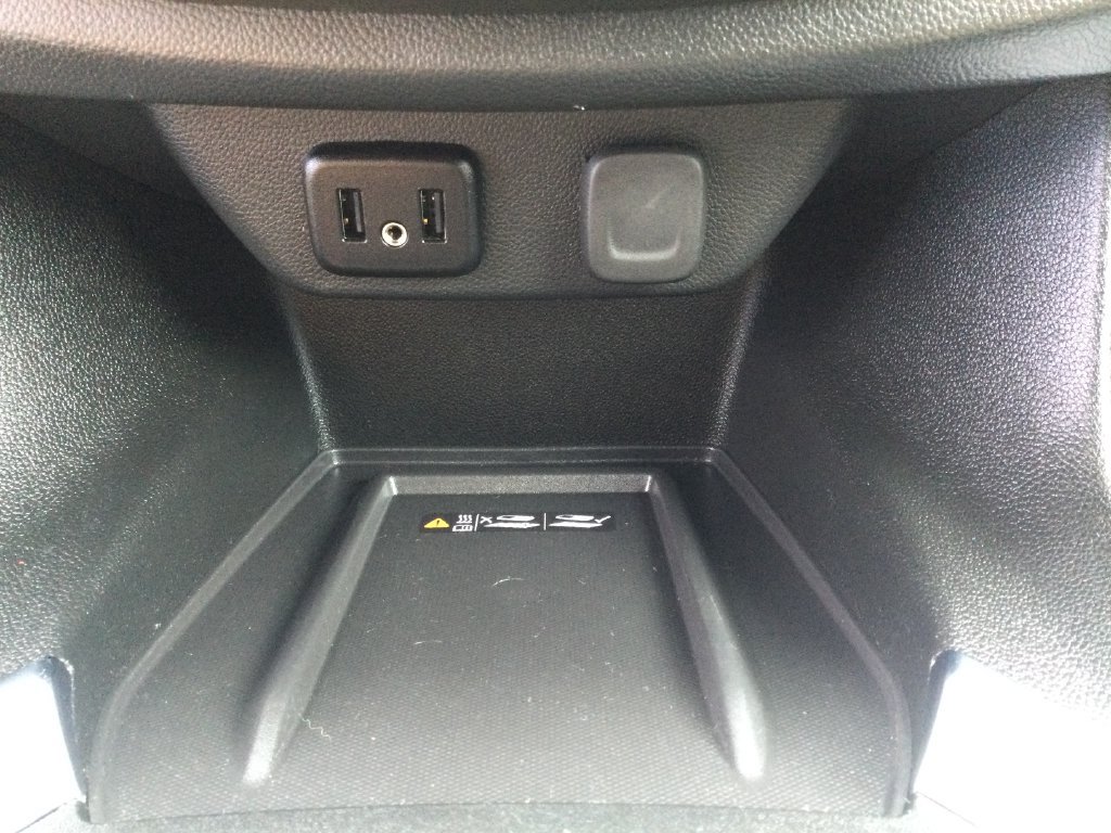 Used 2023 Chevrolet Traverse LT FWD image 24