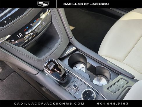 Certified 2022 Cadillac XT5 Sportv image 24