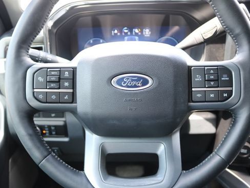 Used 2024 Ford F250 Lariat w/ Lariat Ultimate Package AWD/4WD image 23