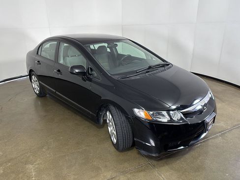 Used 2010 Honda Civic LX image 7