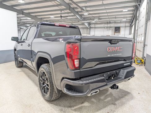 Used 2025 GMC Sierra 1500 Elevation w/ X31 Off-Road Package AWD/4WD image 5