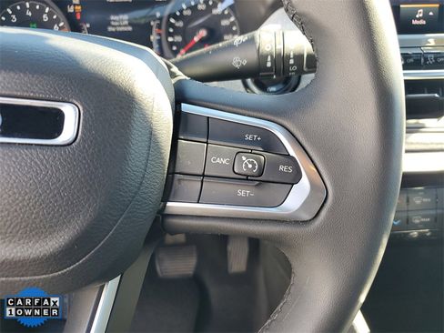 Used 2024 Jeep Compass Latitude image 24