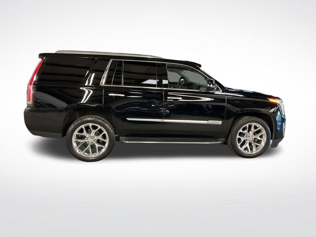 Used 2015 Cadillac Escalade Luxury AWD/4WD image 7