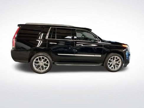Used 2015 Cadillac Escalade Luxury AWD/4WD image 7