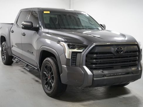 Used 2023 Toyota Tundra SR5 w/ SR5 Convenience Package AWD/4WD image 3