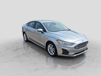 Used 2020 Ford Fusion SE FWD video 2