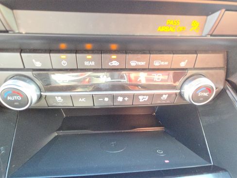 Used 2021 MAZDA CX-9 Carbon Edition image 23