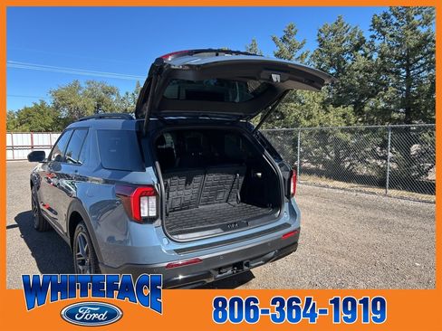 Used 2025 Ford Explorer ST-Line w/ Premium Package image 41