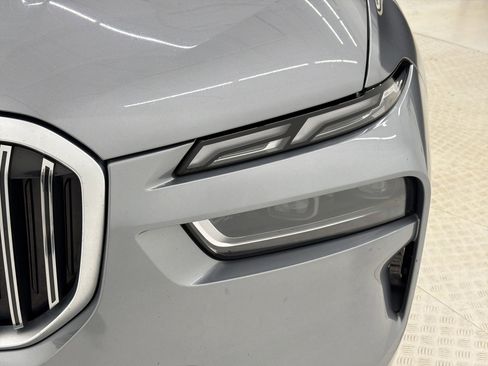 Used 2025 BMW X7 xDrive40i AWD/4WD image 11