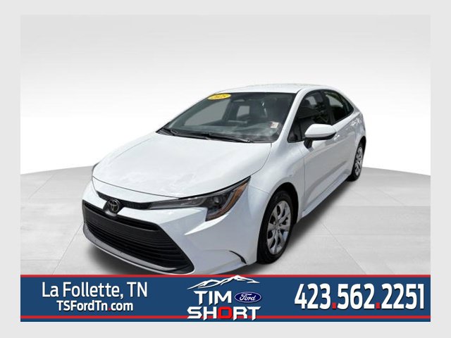 Used 2025 Toyota Corolla LE FWD image 1