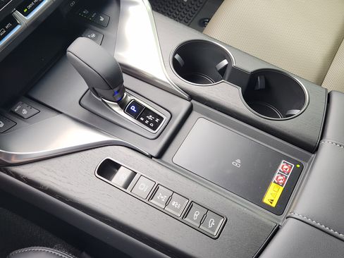 New 2025 Lexus LX 700h Overtrail image 17