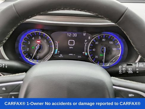 Used 2024 Chrysler Pacifica Touring-L FWD image 22
