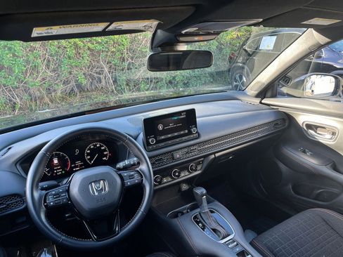 Used 2025 Honda HR-V Sport image 33